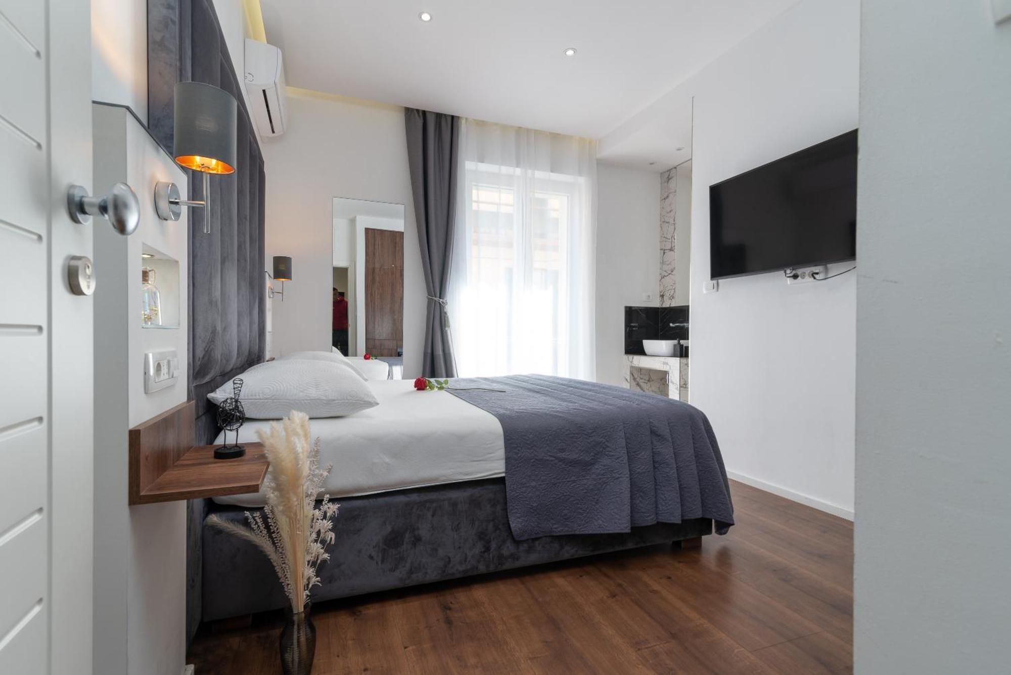 Antares Luxury Rooms 1 Split Dış mekan fotoğraf