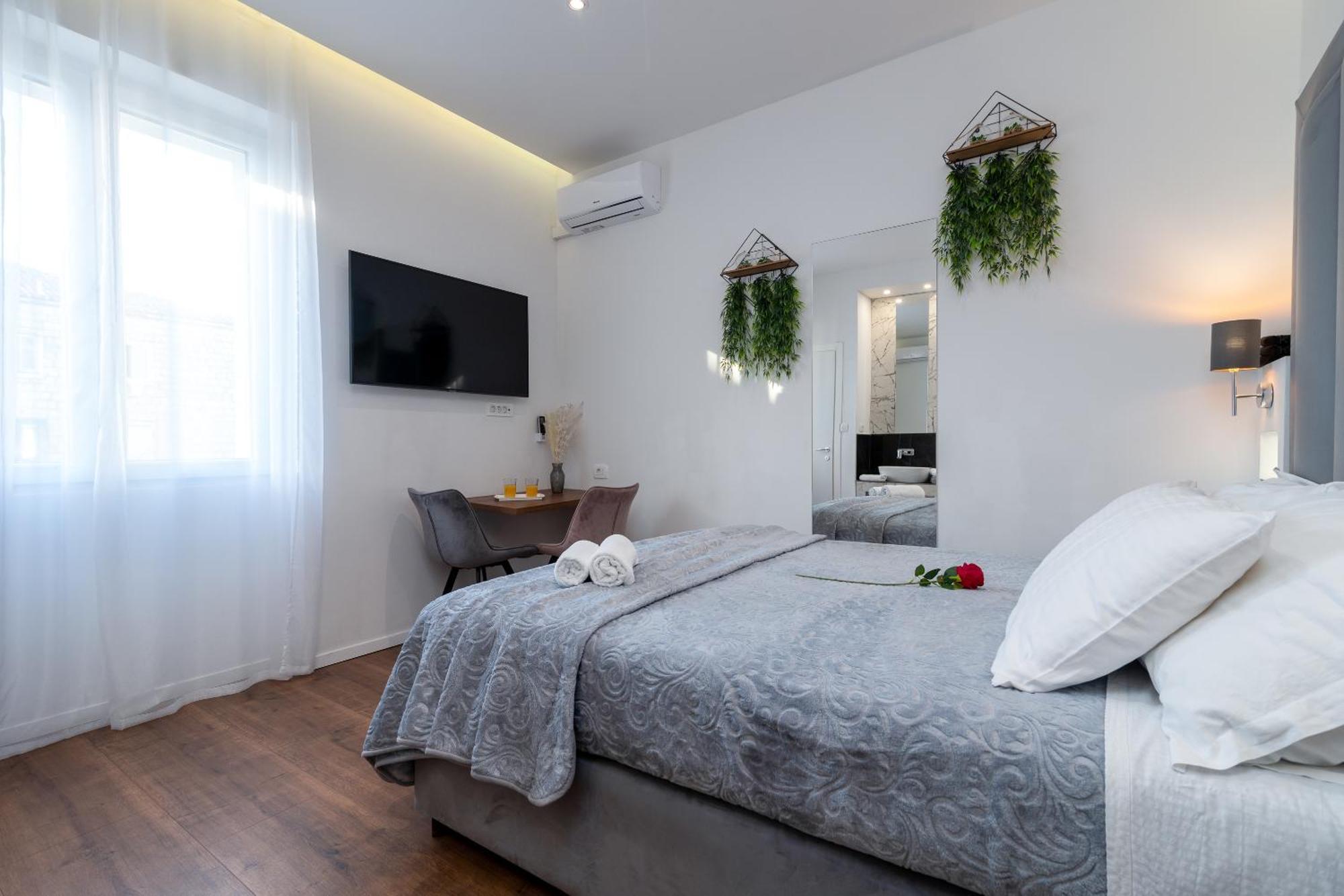 Antares Luxury Rooms 1 Split Dış mekan fotoğraf