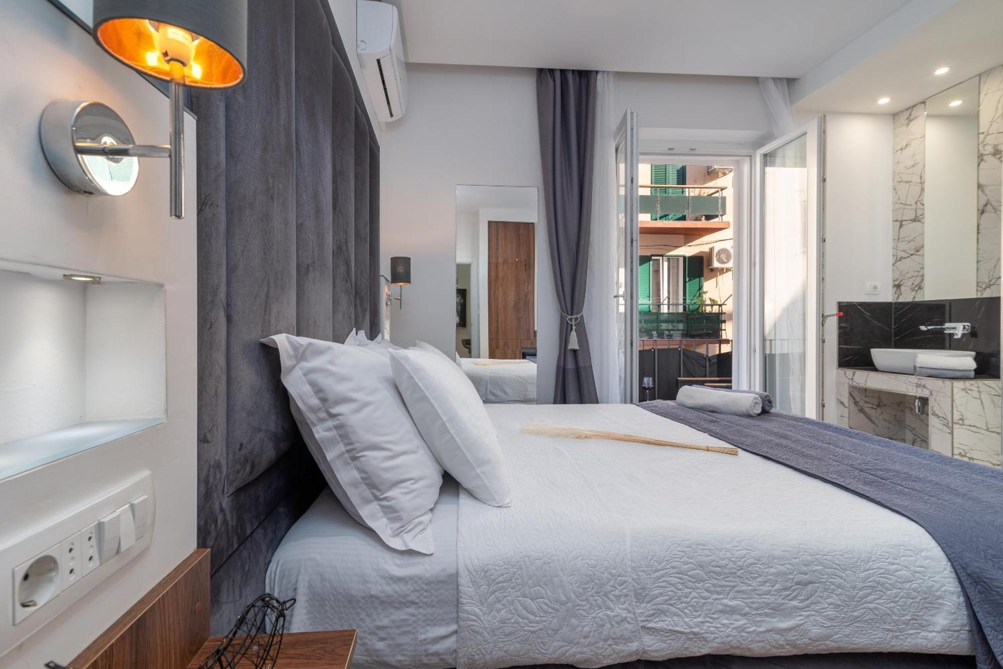 Antares Luxury Rooms 1 Split Dış mekan fotoğraf